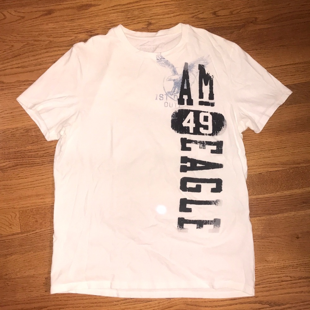 AMERICAN EAGLE OUTFITTERS white t-shirt